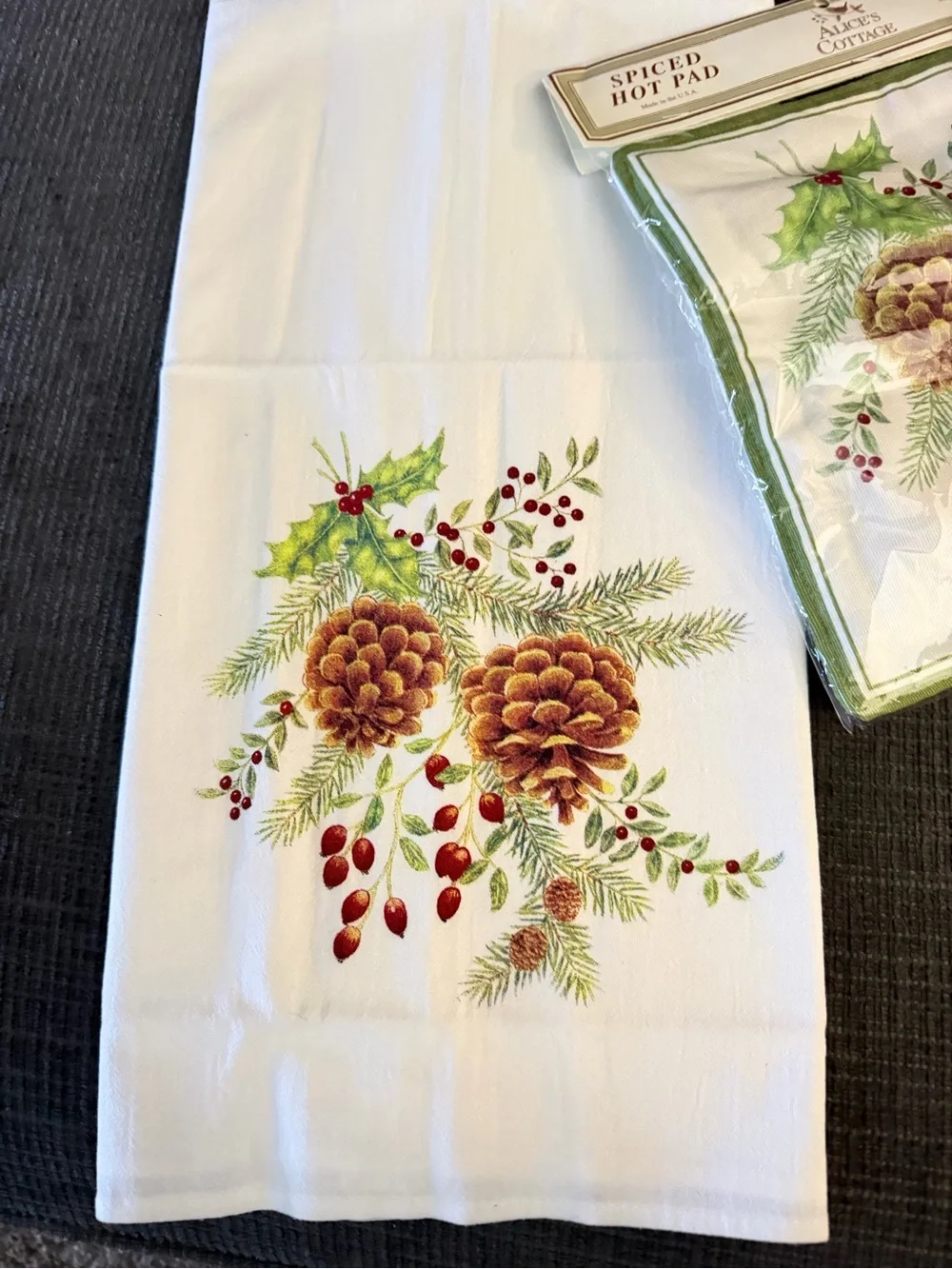 White Holiday Pinecone Spiced Hot Pad and tea towel.